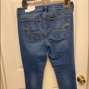 NWT American Eagle Woman Jegging Low rise Size 12S